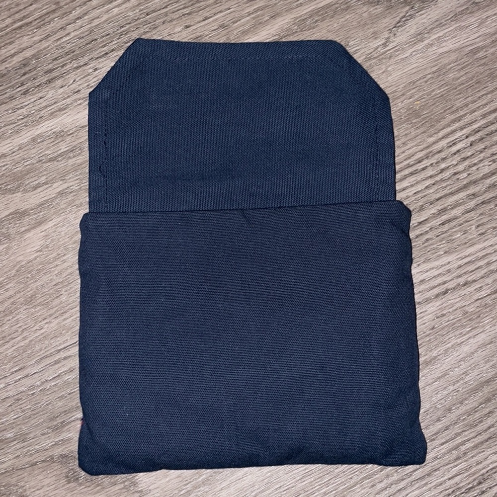 Delta x Someone Somewhere Toiletry Pouch - Picture 4 of 7